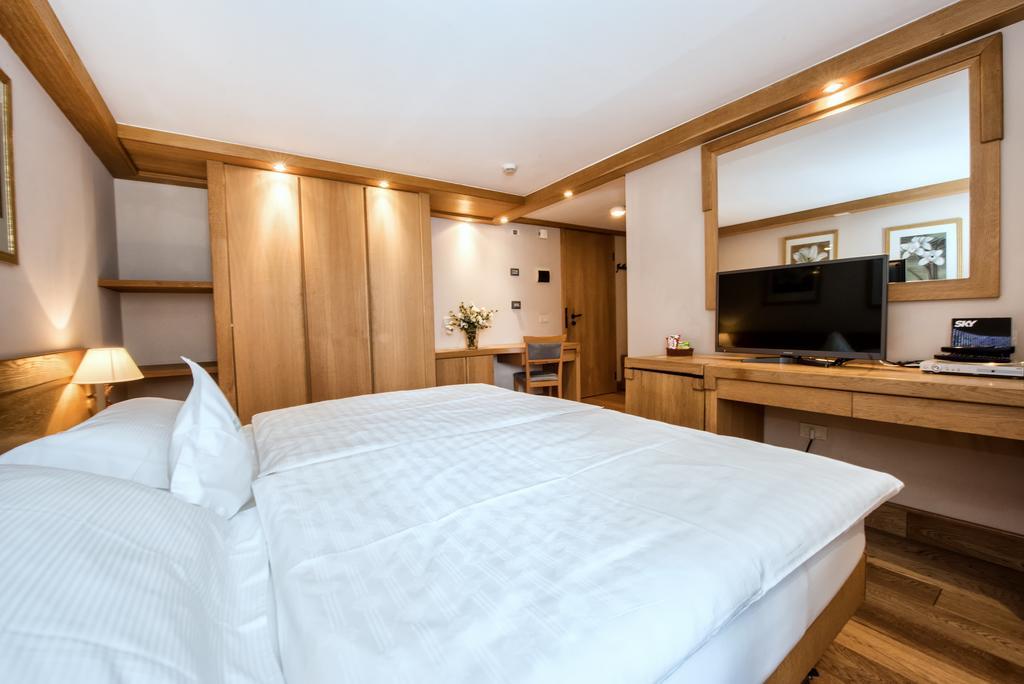 Hotel Sertorelli 4*